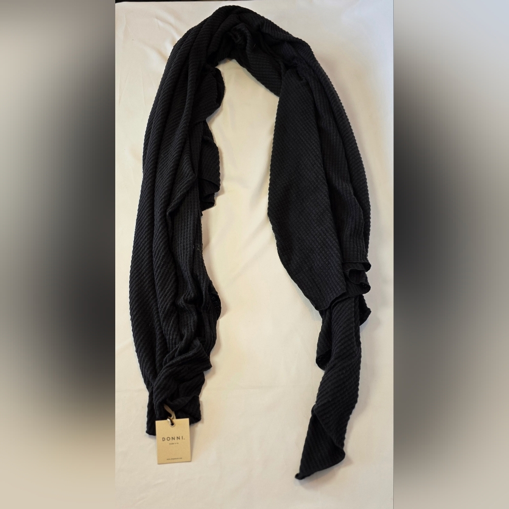Donni Thermal Waffle Blanket Scarf Black NWT Oversized Wrap